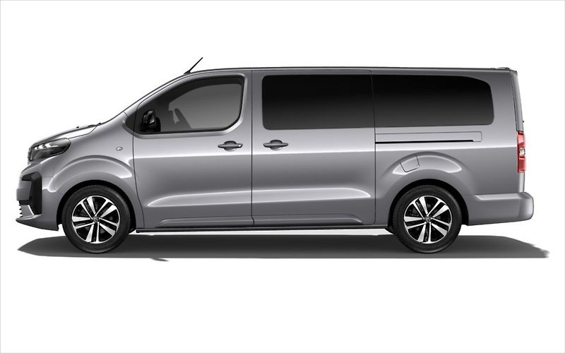 Peugeot Traveller 2,0 Allure Long BHDi 180 S&S E - fotka 3 z 5