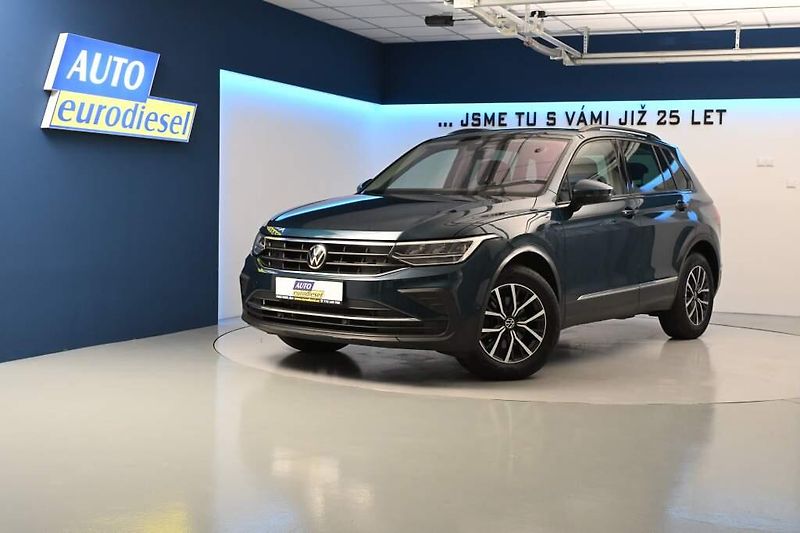 Volkswagen Tiguan (2022) 2.0 LED ACC SCR LIFE ECOBLUE - fotka 2 z 35