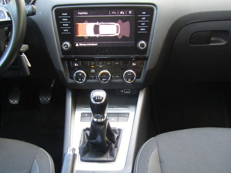 Škoda Octavia (2019) 1.0 TSI 85kW - fotka 17 z 41
