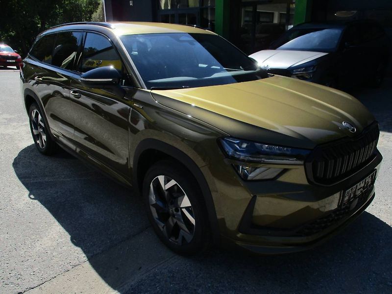 Škoda Kodiaq Sportline 2,0TDI 142kW 4x4 DSG - fotka 3 z 14
