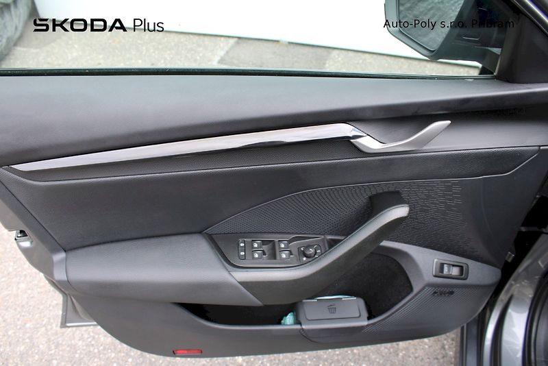 Škoda Octavia (2025) RS 2.0TSI / 195kW 7°DSG - fotka 9 z 23