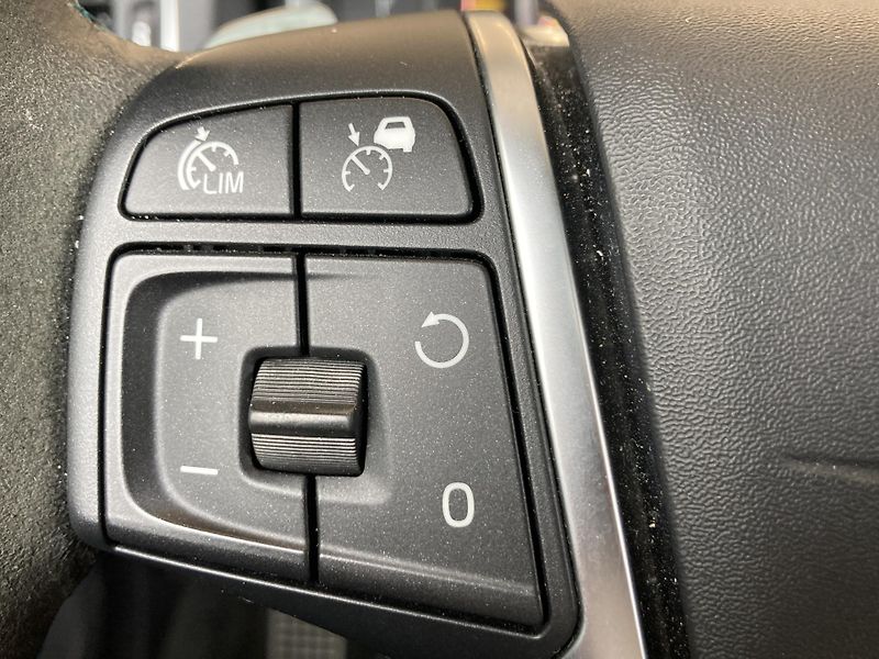 Volvo V60 T6 AWD POLESTAR  - fotka 34 z 38