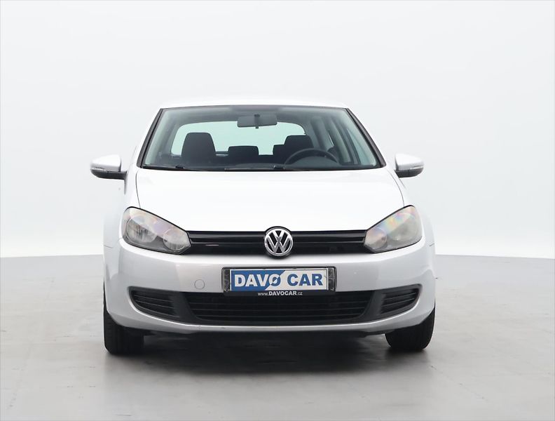 Volkswagen Golf 1,4 16V 59kW Klima Trendline - fotka 2 z 27