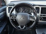 Mitsubishi Outlander (2017) 2.0MiVEC 4WD, AT, +kola - náhled 14