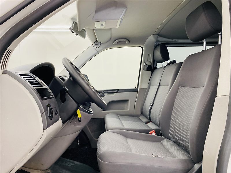 Volkswagen Transporter 2,0 TDI 75kW 9Míst - fotka 5 z 20