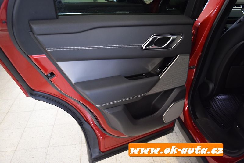Land Rover Range Rover Velar 3.0L R-DYNAMIC 294 kW ZÁRUKA  - fotka 34 z 74