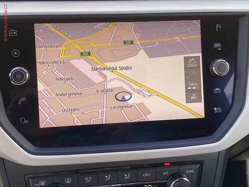Seat Arona (2018) 1.0 TSi, Xcellence, DSG, navi - fotka 16 z 19