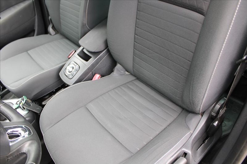Renault Scénic 1,6 dCi  ČR,1.MAJ,7.MÍST,DPH - fotka 21 z 31