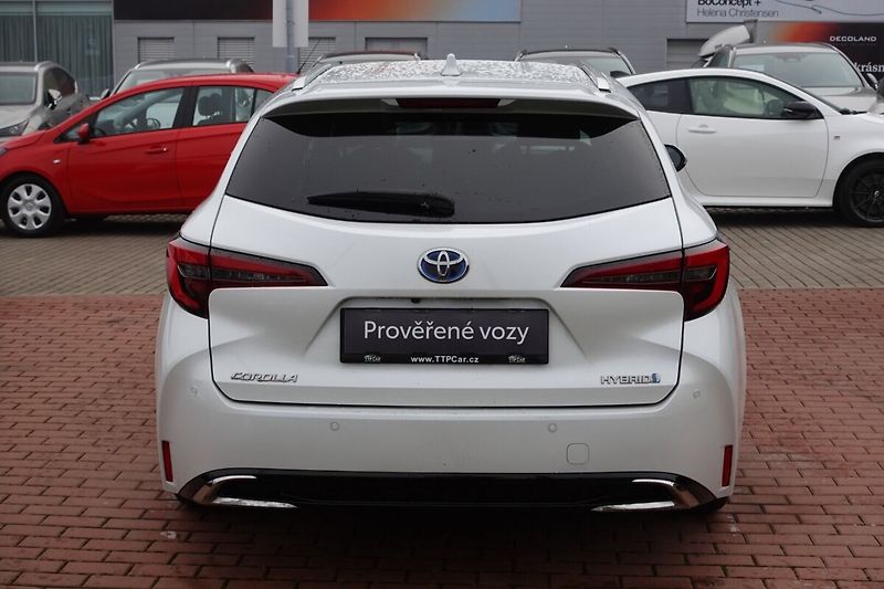 Toyota Corolla ZLEVNĚNO 2,0HSD Style - fotka 5 z 32