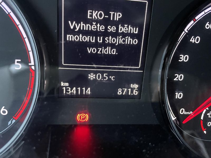 Volkswagen Caravelle 2,0TDi 110kW comfortLINE 5míst - fotka 26 z 32