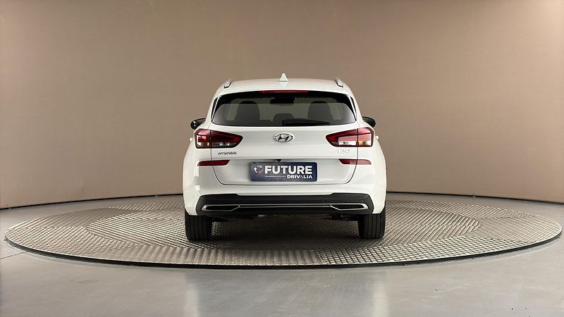 Hyundai i30 1.6 CRDI Style Kombi - fotka 5 z 28