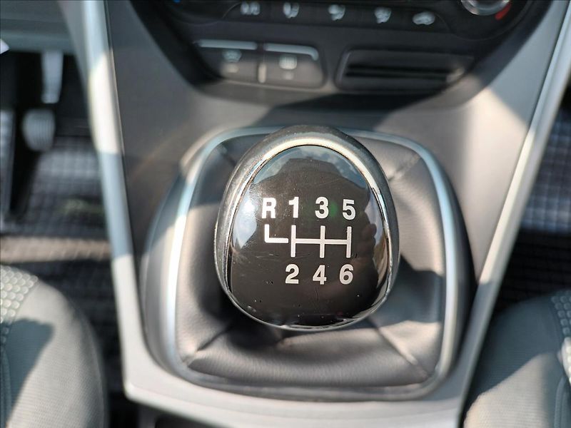 Ford Grand C-MAX 2,0 TDCI,103KW,NAVI,SERVIS, - fotka 37 z 45