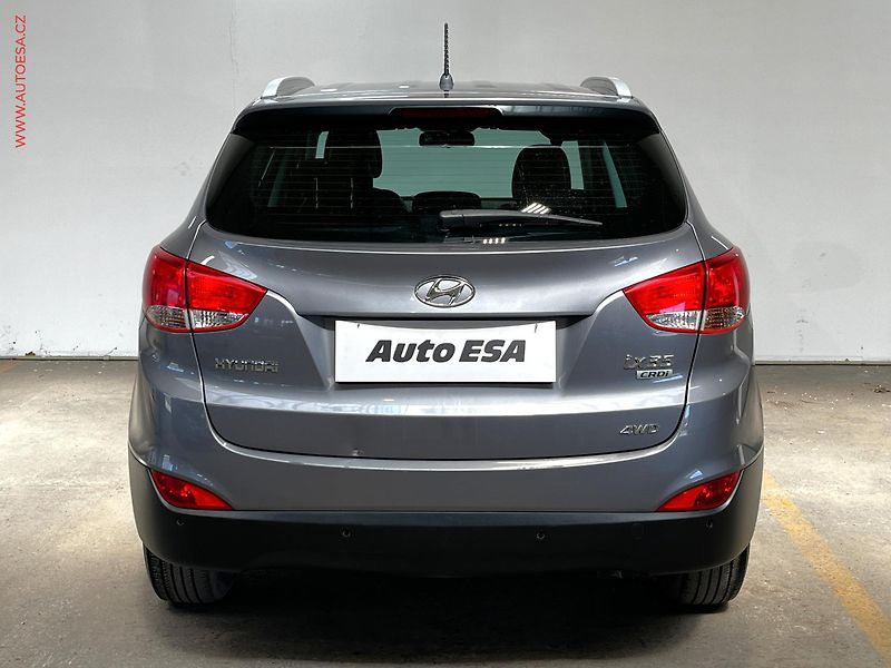 Hyundai ix35 (2013) 2.0 CRDi AWD, AC, +ALU - fotka 5 z 15