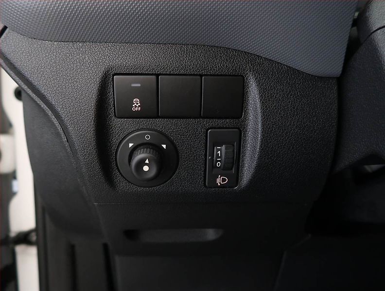 Citroën Berlingo (2017) 1.6 BlueHDi, 3Místa - fotka 16 z 16