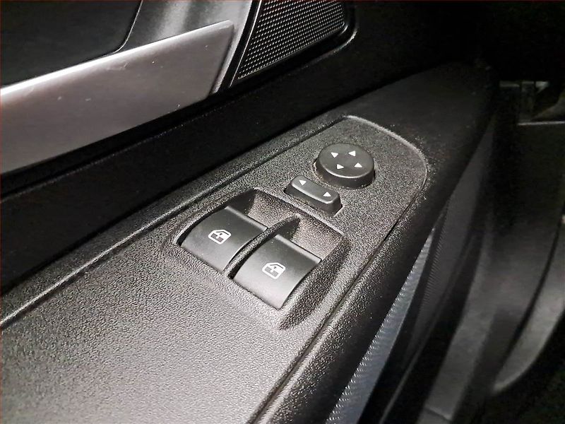 Fiat Grande Punto (2009) 1.2, nová STK, slušný stav - fotka 14 z 14