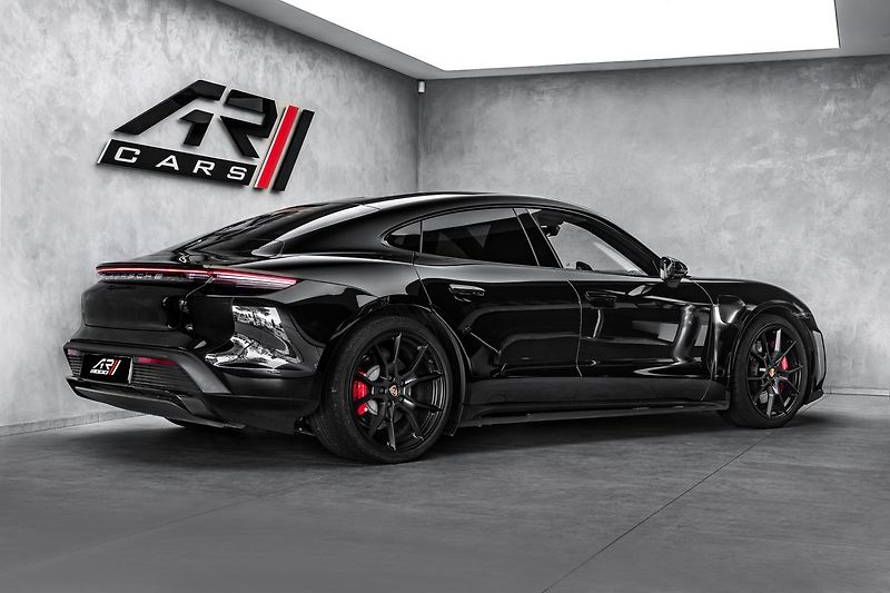 Porsche Taycan GTS - fotka 5 z 26
