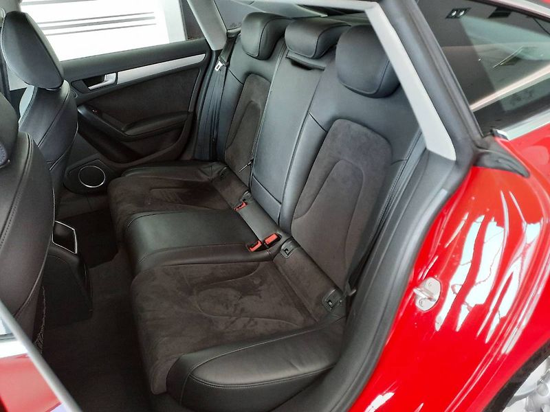 Audi A5 (2012) 2.0 TDI quattro (130kW/177k) - fotka 9 z 26