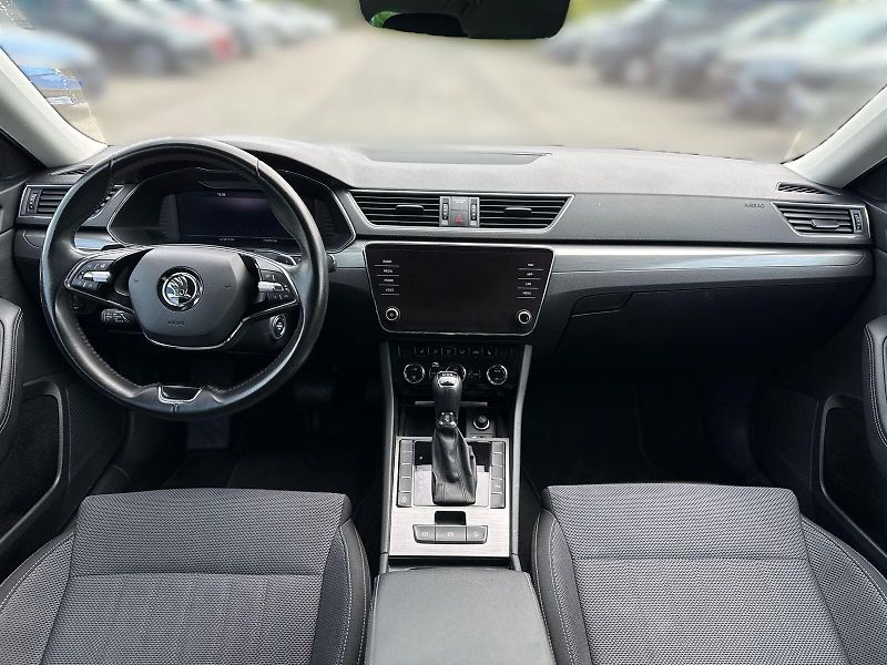 Škoda Superb (2022) Combi 2.0 TDI DSG Style - fotka 5 z 33