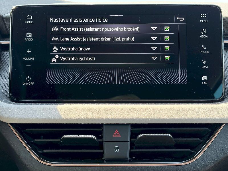 Škoda Scala (2025) DSG 1.0 TSI / 85kW / TOP SELEC - fotka 32 z 35