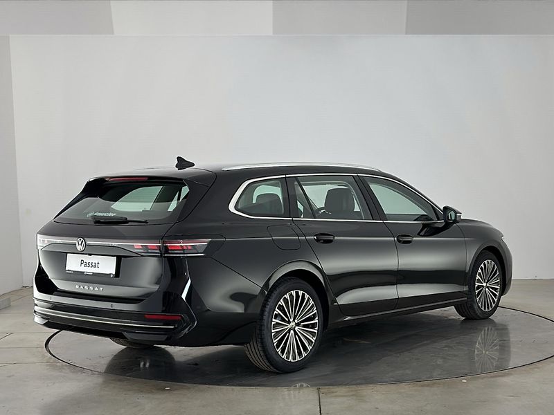Volkswagen Passat (2025) Kombi - fotka 2 z 30