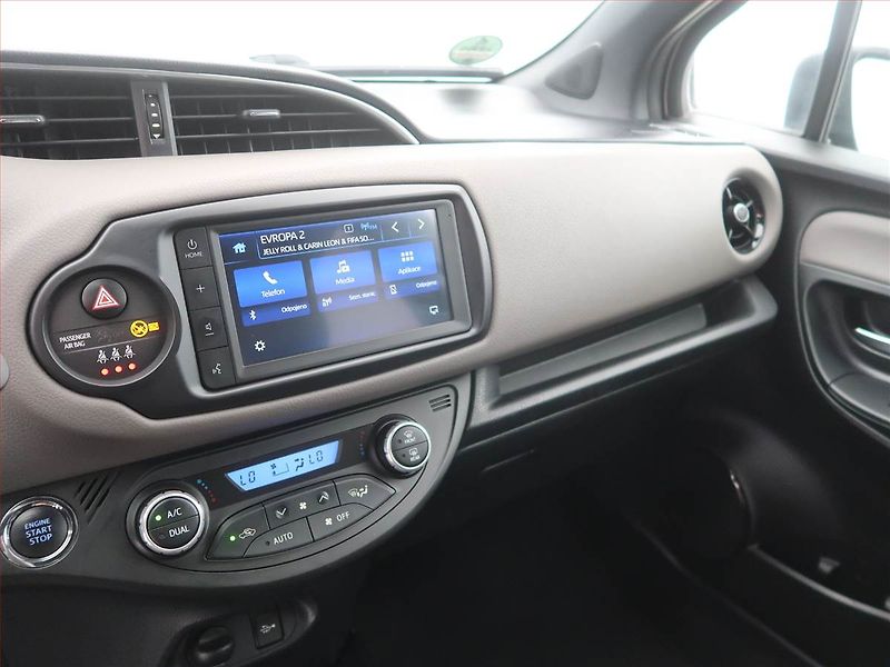 Toyota Yaris (2020) 1.5 Dual VVT-i, ČR,1.maj - fotka 12 z 18