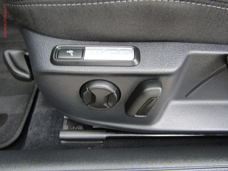Volkswagen Passat (2015) 1.6 TDi, AC, temp - fotka 15 z 18