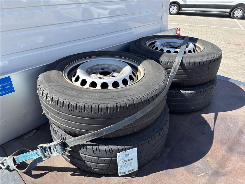 Volkswagen Crafter 2,0 TDI 130kW dlouhy rozvor L4 - fotka 13 z 35