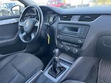 Škoda Octavia (2013) III kombi 1.6 TDi - náhled 8