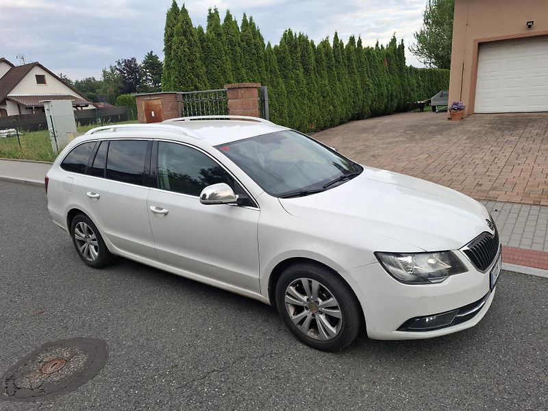 Škoda Superb (2013) 2.0 TDI, 10kW,xenon,facelift - fotka 5 z 15
