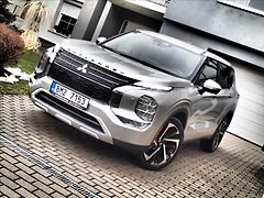 Mitsubishi Outlander 2,4 7míst, intense - fotografie inzerátu