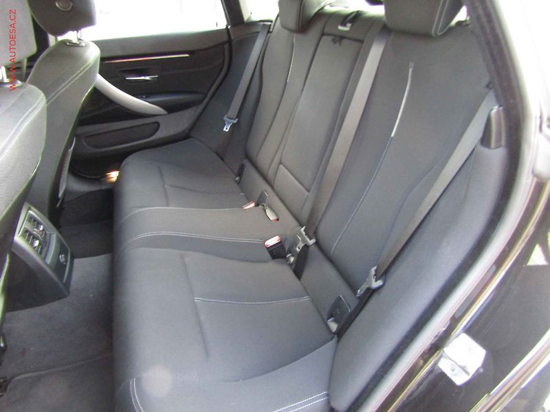 BMW Řada 4 (2017) 2.0 TDi 420d xDrive, ČR, AT - fotka 10 z 22