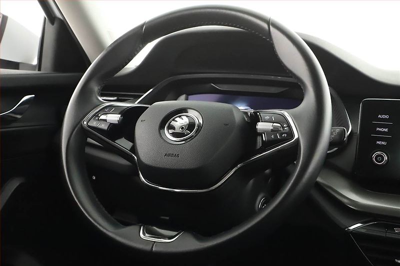 Škoda Octavia (2021) Ambition 2.0 TDI, ČR,1.maj - fotka 8 z 17