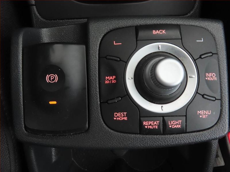 Renault Koleos (2011) 2.0 dCi, 4X4, Serv.kniha - fotka 17 z 17