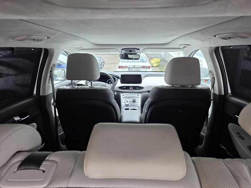 Hyundai Santa Fe 1.6-HYBRID-PREMIUM-PANORAMA - fotka 10 z 21