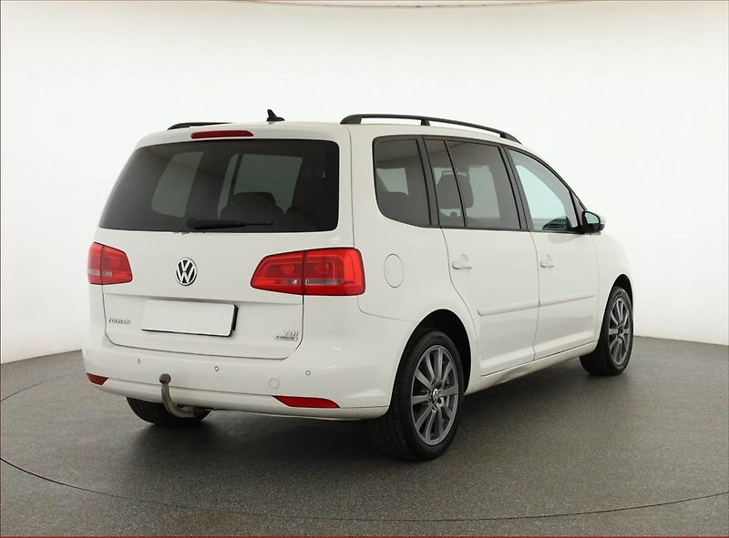 Volkswagen Touran (2011) 1.6 TDI, Serv.kniha, Navi - fotka 5 z 13
