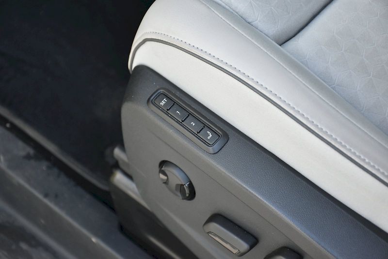 Volkswagen ID.Buzz (2023) PRO 150 kW - fotka 24 z 35