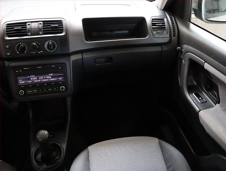 Škoda Roomster (2012) Comfort 1.6 TDI, Eko.zaplacen - fotka 8 z 17