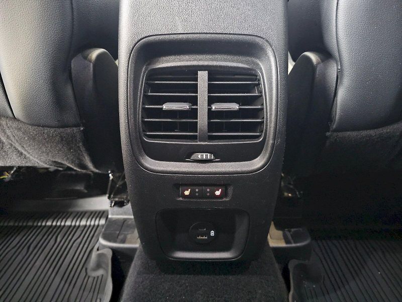Ford Kuga (2022) 2.0EcoBlue 4X4 140KW ST-Line - fotka 30 z 33