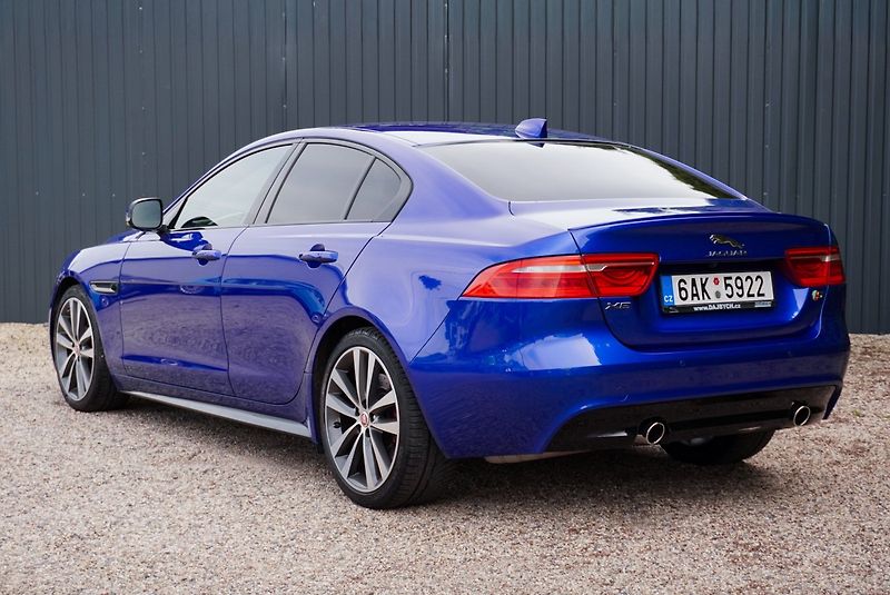 Jaguar XE S SUPERCHARGED DPH - fotka 8 z 33