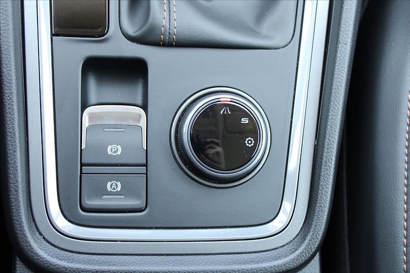 Cupra Ateca 1,5 TSI  ČR,1.MAJ,A/T,ZÁRUKA - fotka 24 z 38