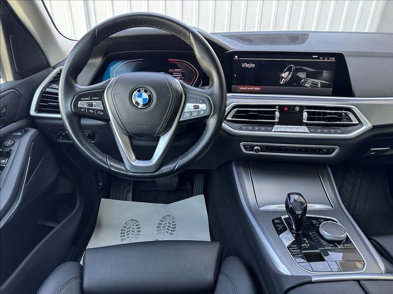 BMW X5 3,0 xDrive 30d DPH 1.maj. ČR - fotka 25 z 50