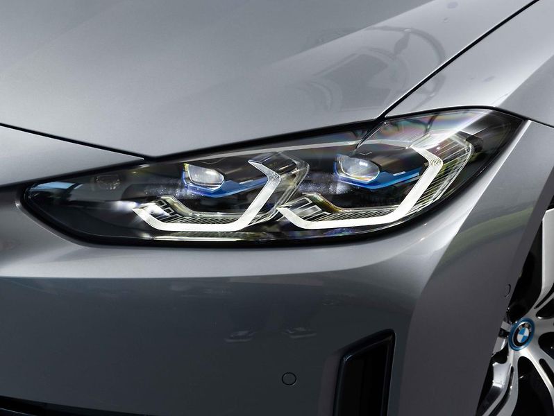 BMW i4 eDrive40 Gran Coupé - fotka 8 z 21