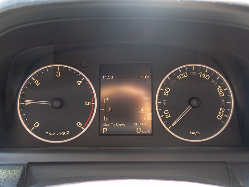 Land Rover Discovery (2013) 3.0D 155KW 7sed – NAVIJÁK - fotka 21 z 57