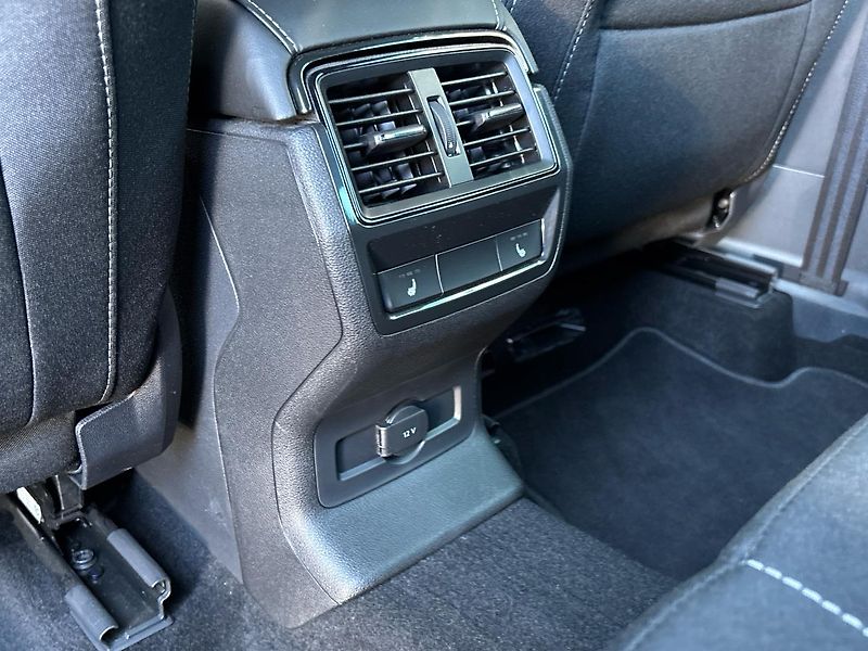 Škoda Karoq DSG Sportline - fotka 22 z 30