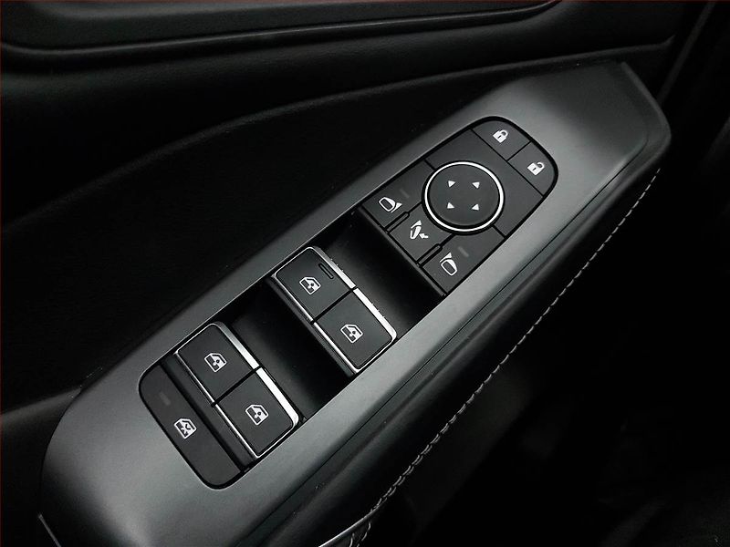 BMW X2 (2024) sDrive20i - fotka 14 z 20