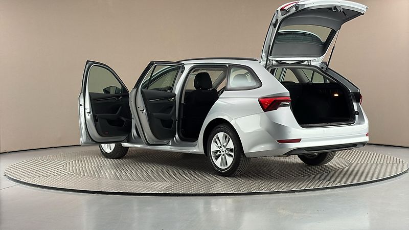 Škoda Octavia 2.0 TDI Ambition Combi - fotka 7 z 24