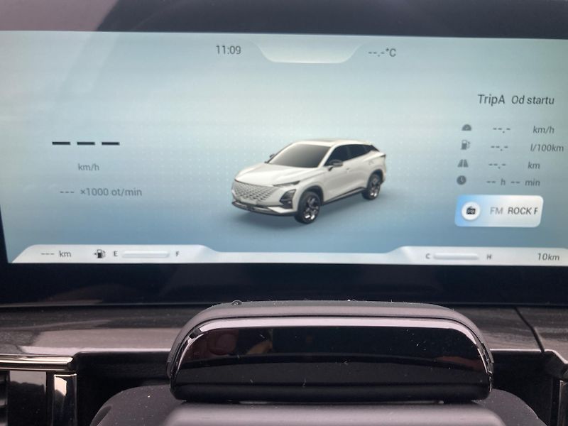 Omoda 5 (2026) HEV Premium 1.5 TGDi - fotka 8 z 13