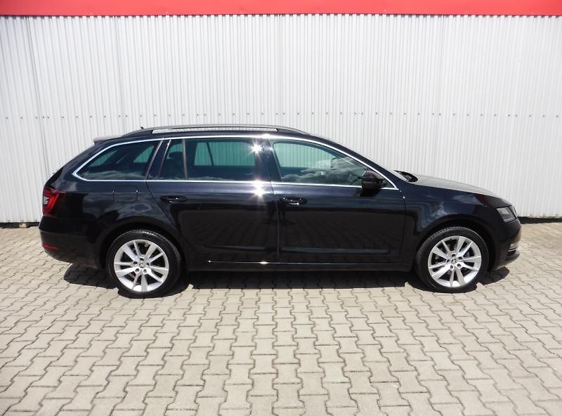 Škoda Octavia III Combi 2.0 TDi Style 1.maj. - fotka 5 z 16