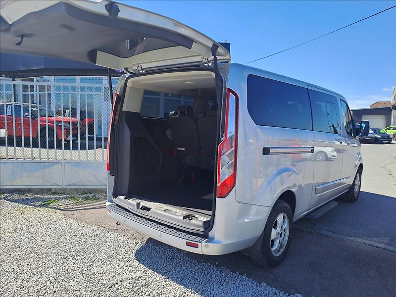 Ford Tourneo Custom 2,0 TDCI 9 MÍST - fotka 3 z 21