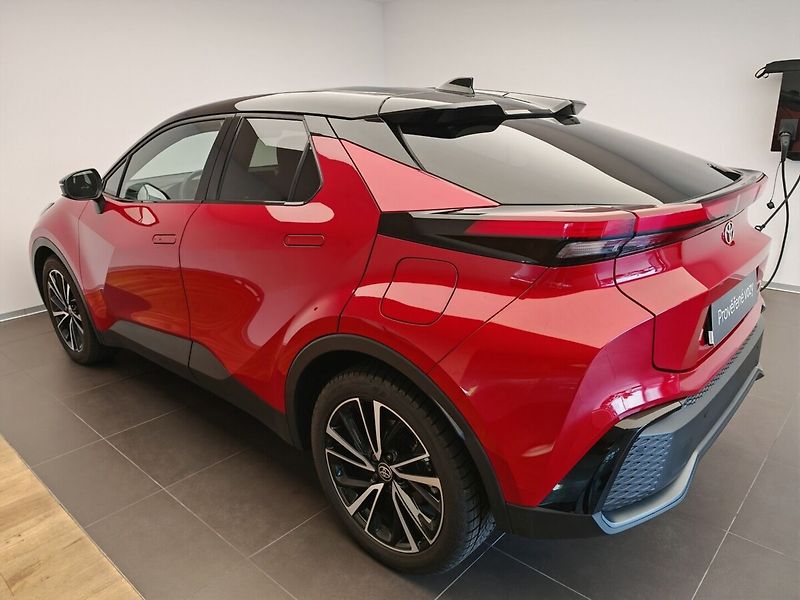 Toyota C-HR 2.0L Plug-in Hybrid CVT (2x4) - fotka 6 z 6